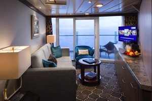 Spacious AquaTheater Suite Large Balcony - 2 bedrooms